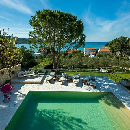 Barotul Holiday home *